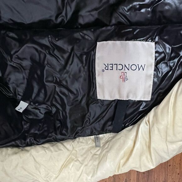 1 dat sale!!!! Moncler chouelle Black Puffer Jacket - Picture 10 of 15